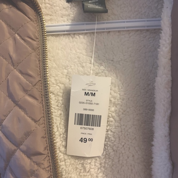 🧸Tan Waffled Sherpa Vest 🧸 - Picture 3 of 3